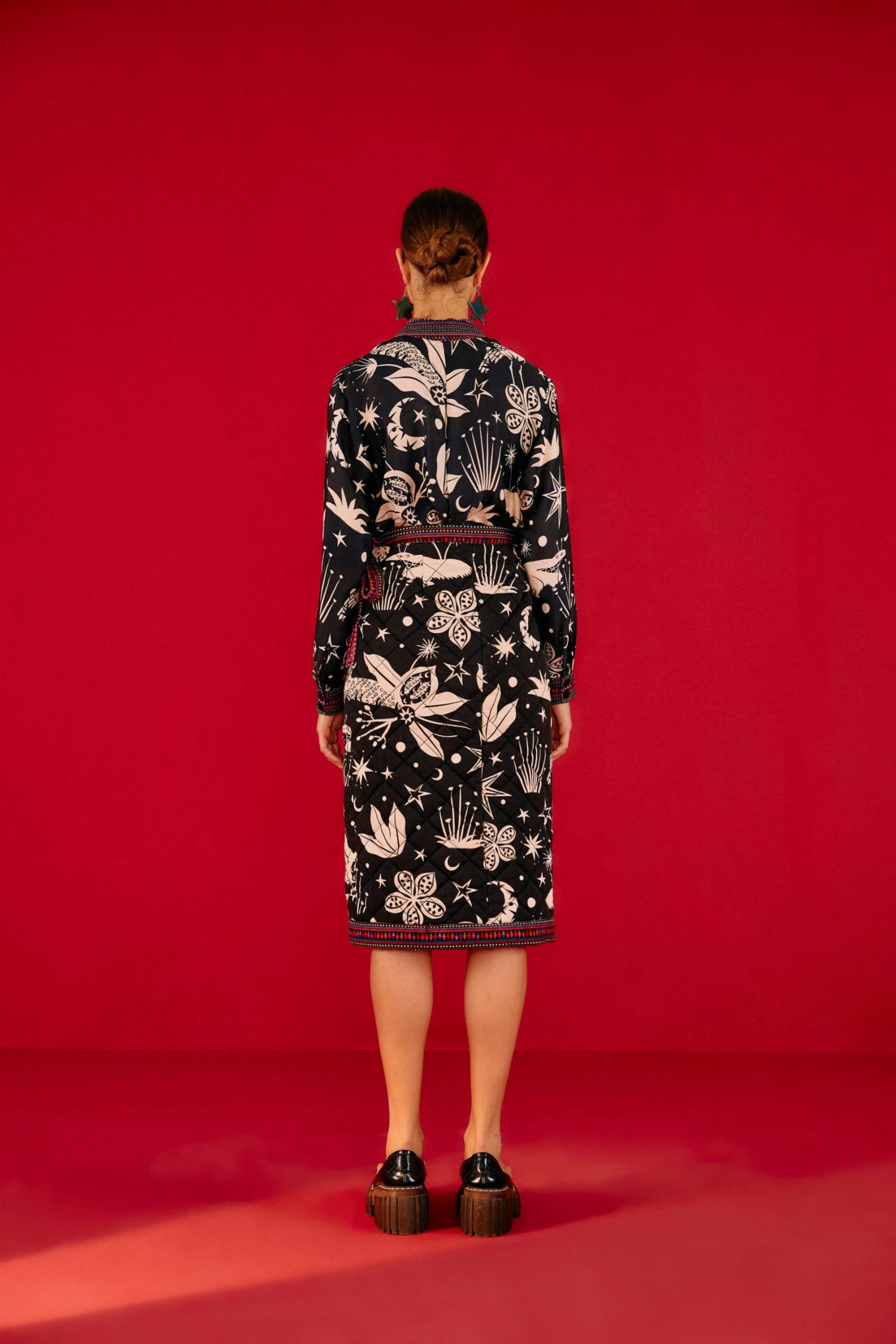 Farm Rio Black & White Cerrado Sky Shirt 6 Farm Rio Black & White Cerrado Sky Shirt - Image 4