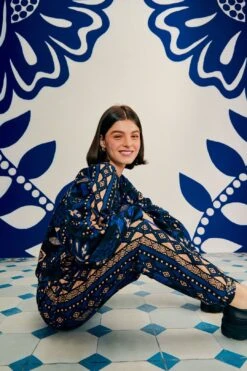 Farm Rio Black Macaw Forest Sweatpants -Farm Rio Dress Shop 303956 03