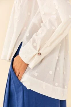 Farm Rio Off-White 3D Flowers Blouse -Farm Rio Dress Shop 306074 03