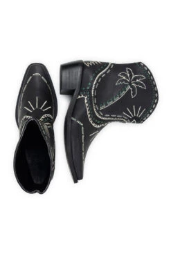 Farm Rio BLACK MYSTIC SCARF WESTERN BOOT -Farm Rio Dress Shop 307595 04