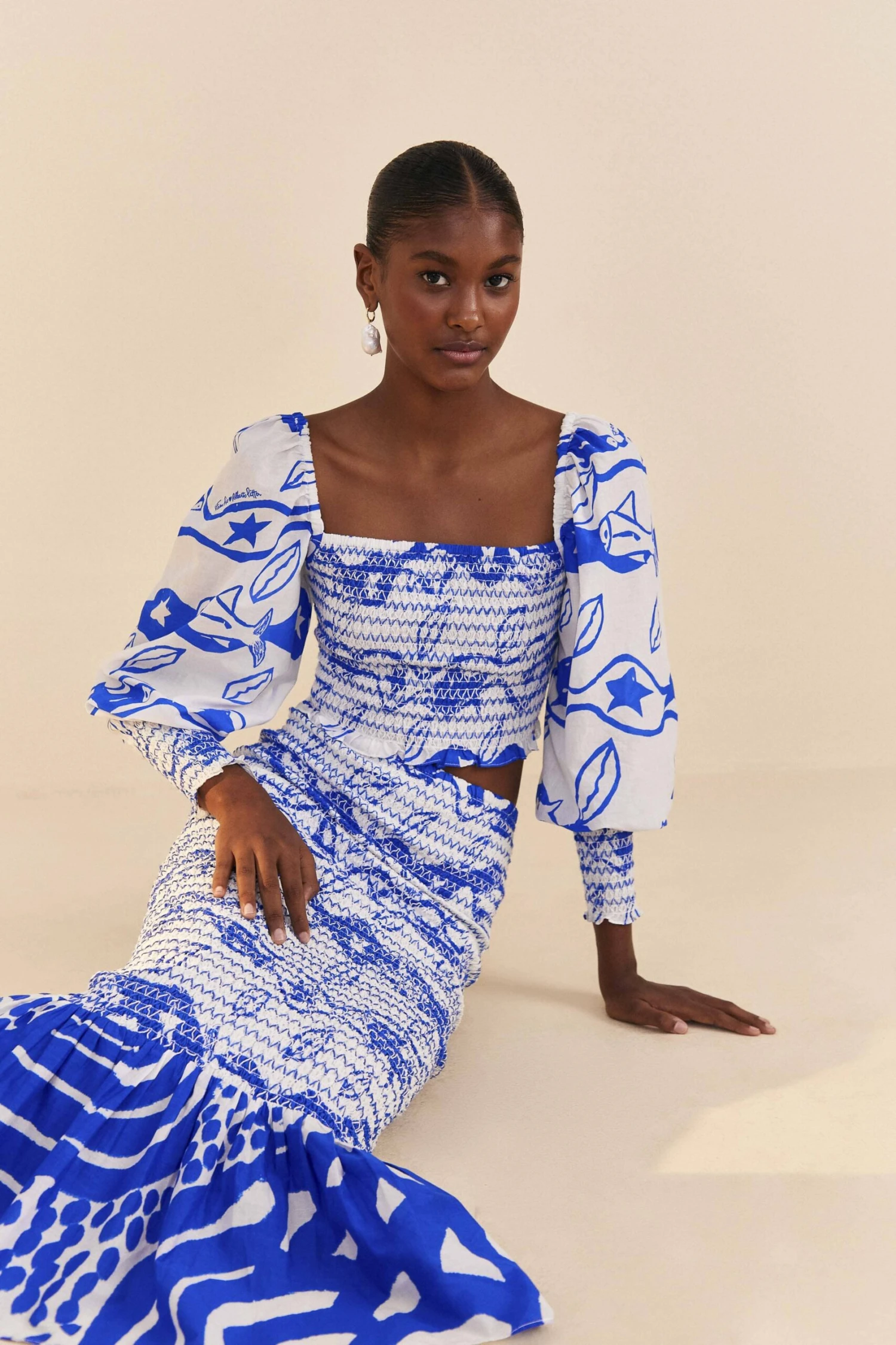 Farm Rio Off-White Pitta Waves Smocked Blouse 3 Farm Rio Off-White Pitta Waves Smocked Blouse