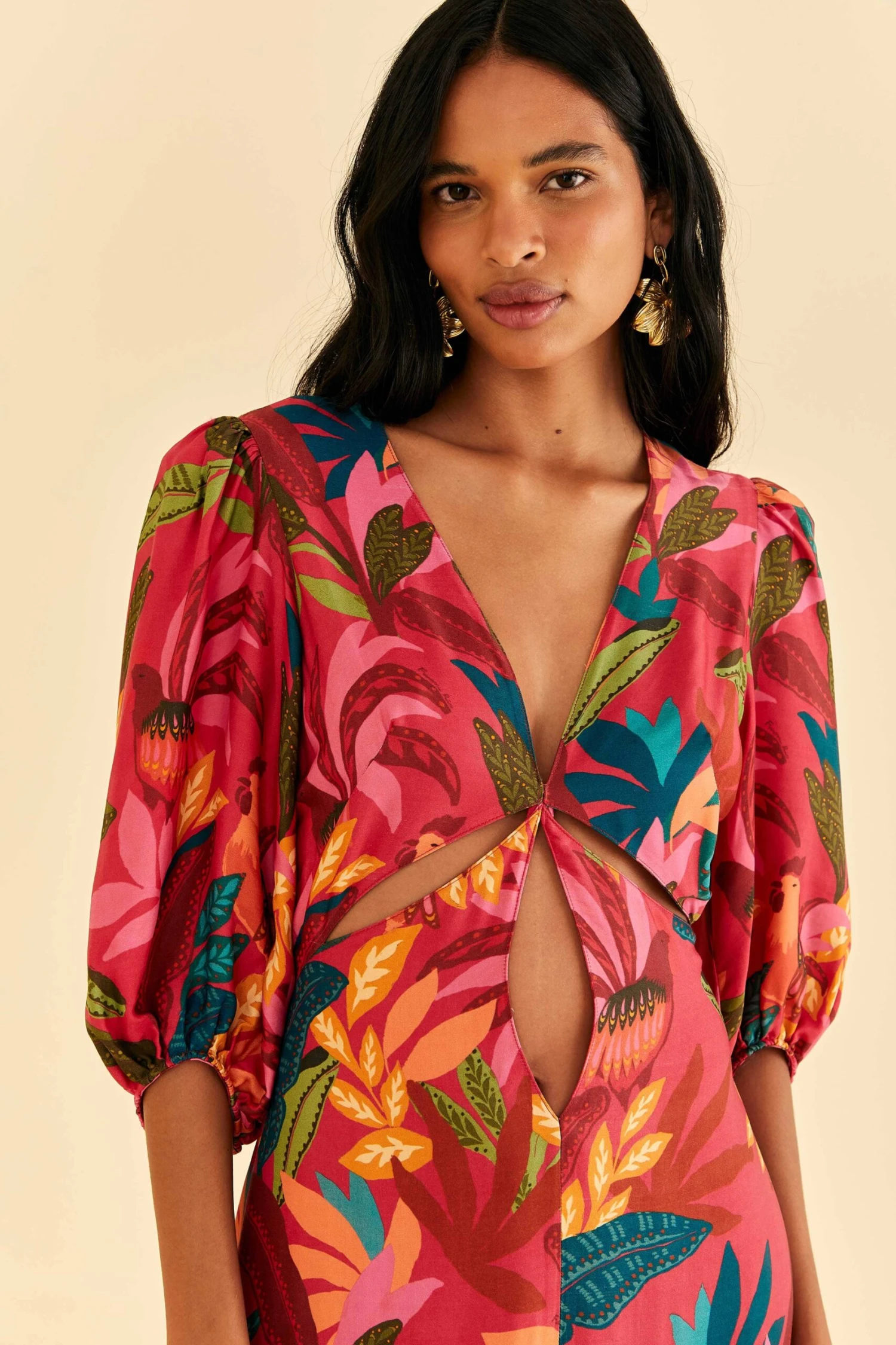 Farm Rio Red Rooster Leaves Short Sleeve Maxi Dress 5 Farm Rio Red Rooster Leaves Short Sleeve Maxi Dress - Image 3